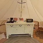 Bell-tent Luna Met Uitzicht Hensbroek