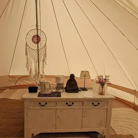 Campismo de Luxo Bell-tent Luna Met Uitzicht Hensbroek