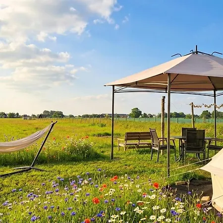 Bell-tent Luna Met Uitzicht Hensbroek